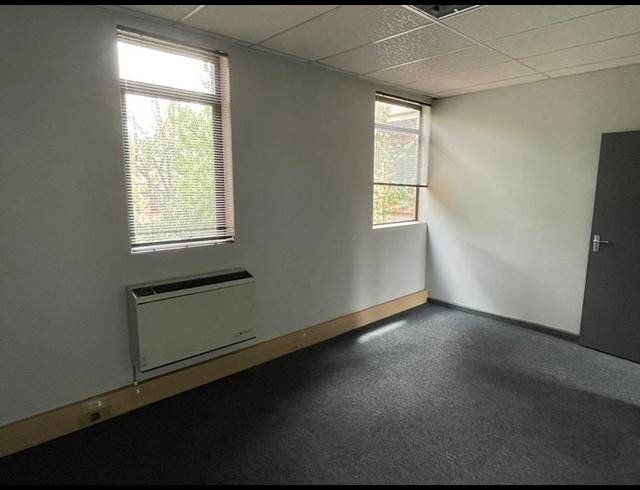 BUSINESS PROPERTY TO RENT IN DIE HOEWES